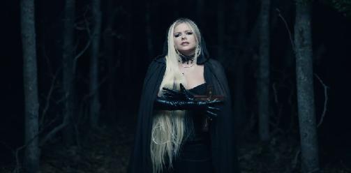 Avril Lavigne - I Fell In Love With The Devil